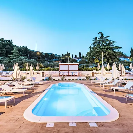 Medena-1 By Interhome *