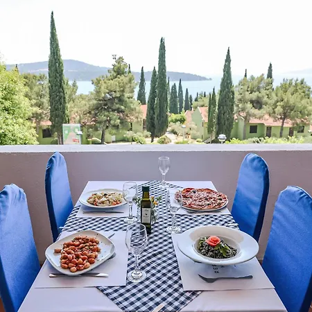 Medena-1 By Interhome شقة تروغير